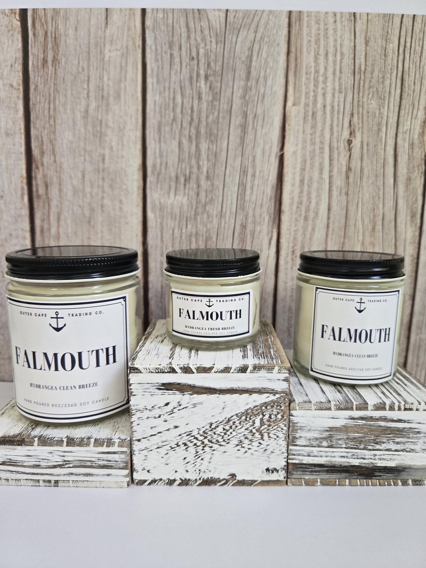 Falmouth Cape Cod Soy Candle: Wooden Wick, Hydrangea & Sea Breeze