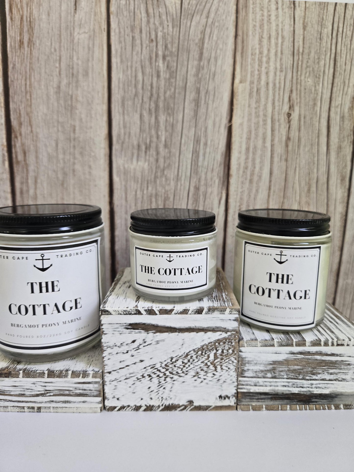 Cottage Soy Wax Candle: Crackling Wooden Wick, Bergamot & Peony