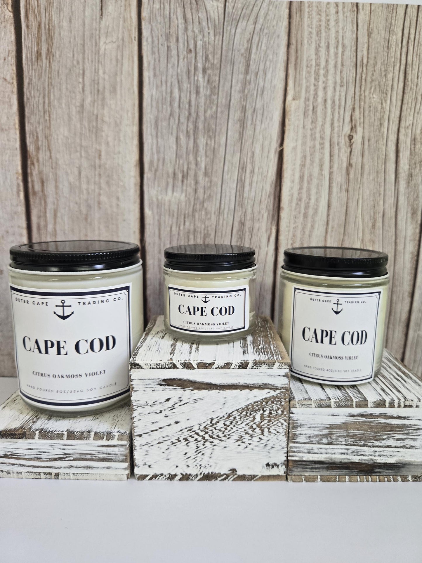 Cape Cod Soy Wax Candle: Citrus, Oakmoss & Violet Scent