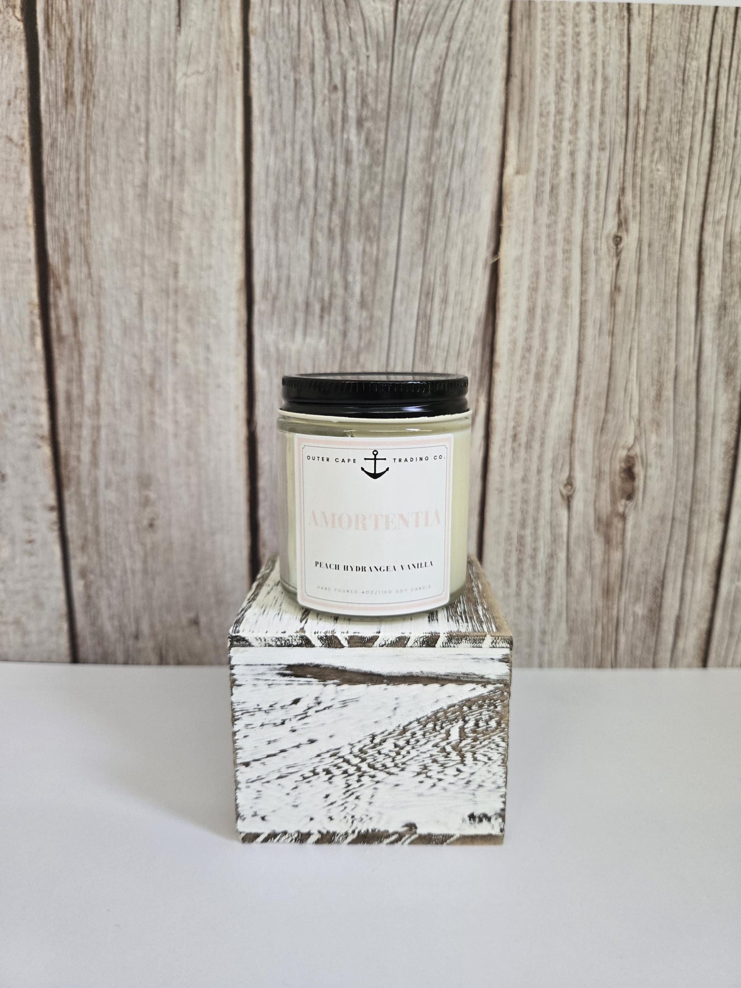 Amortentia Soy Wax Candle: Crackling Wooden Wick, Peach & Hydrangea