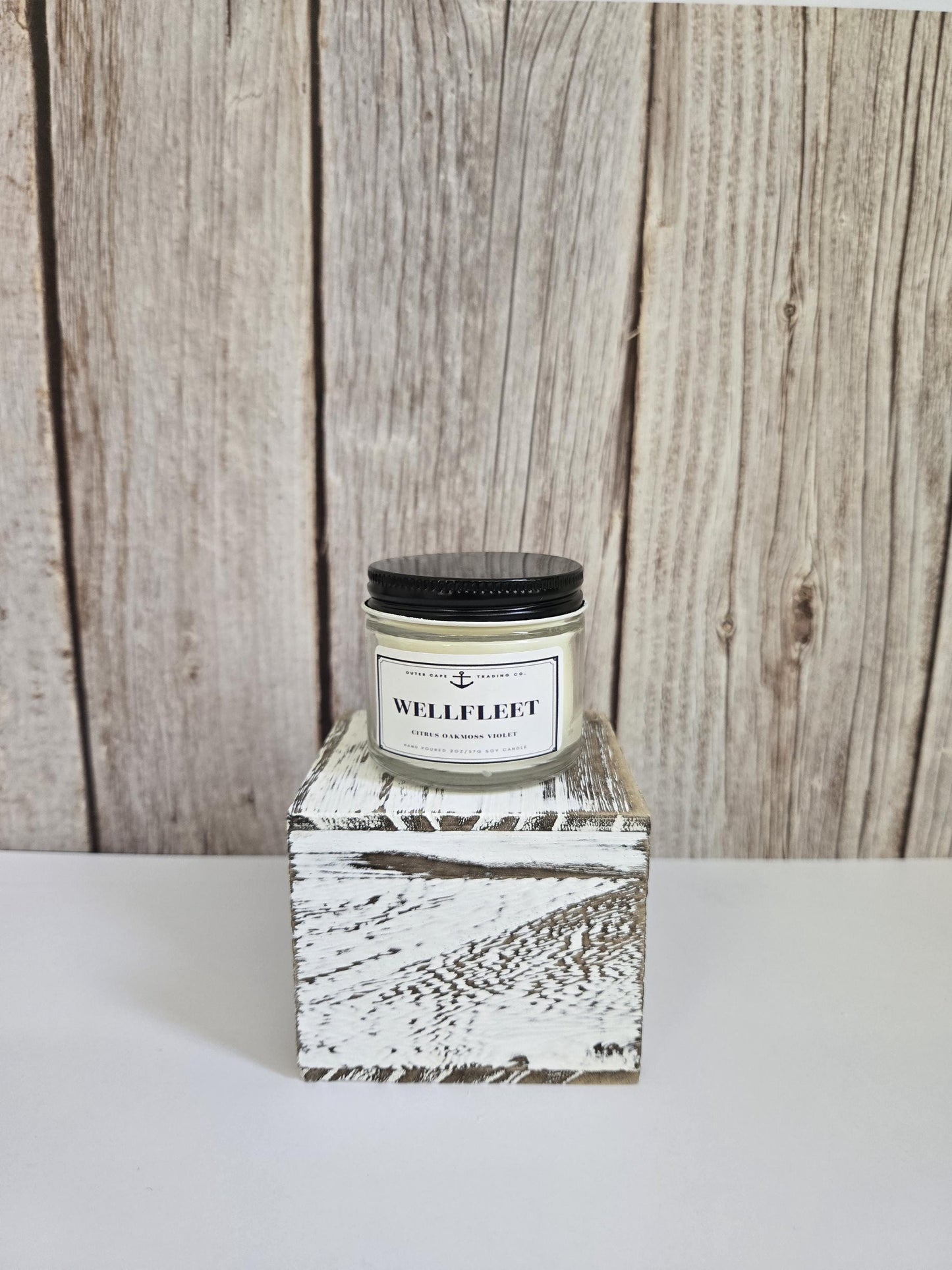Wellfleet Cape Cod Candle: Citrus, Oakmoss & Violet Scented Soy Wax