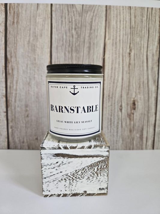 Barnstable Soy Wax Candle: Lilac, Lily & Sea Salt - Wooden Wick