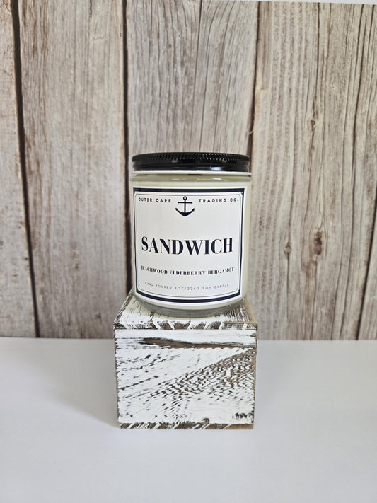 Sandwich Soy Wax Candle: Beachwood, Elderberry & Bergamot Scent