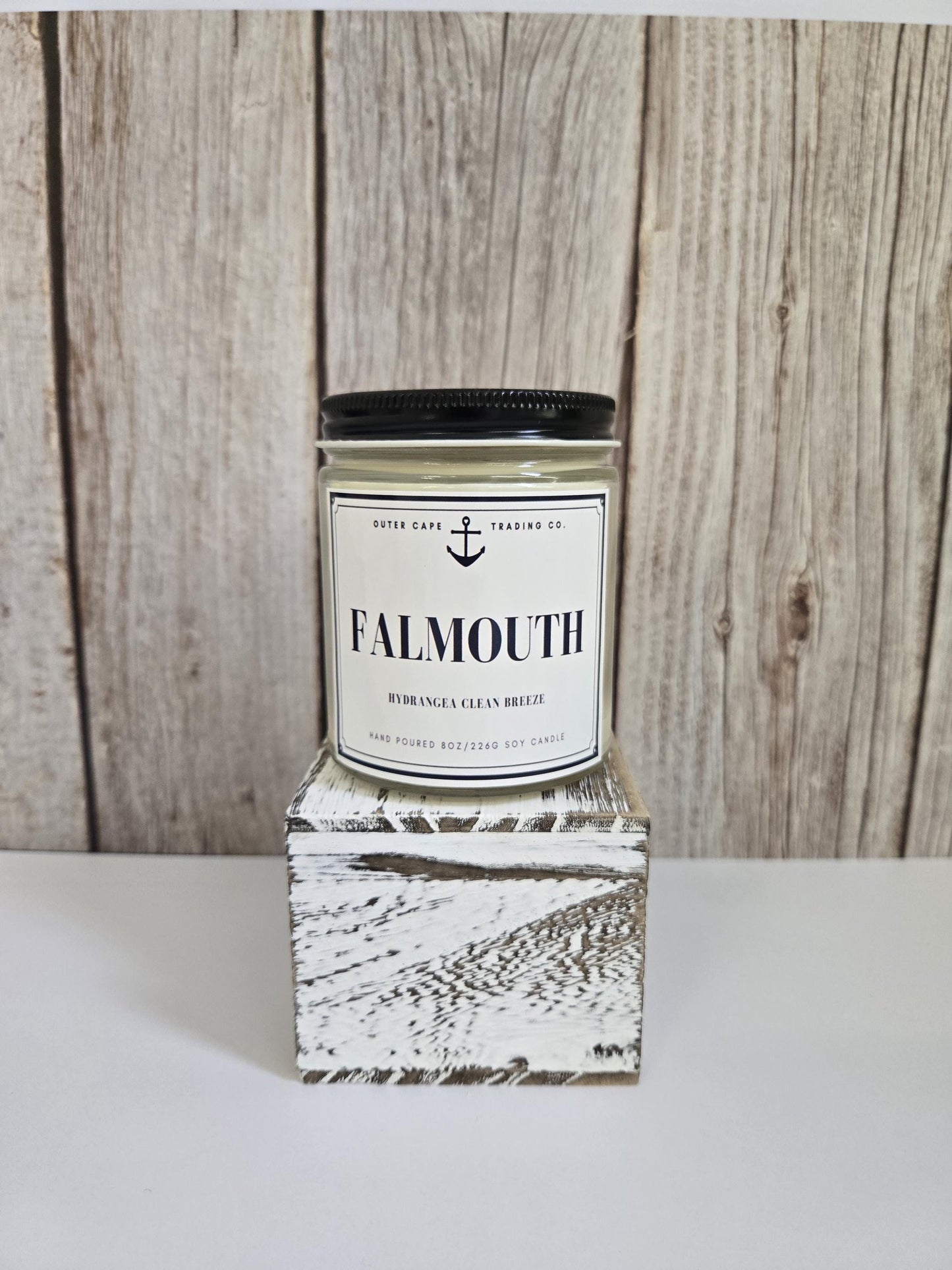 Falmouth Cape Cod Soy Candle: Wooden Wick, Hydrangea & Sea Breeze