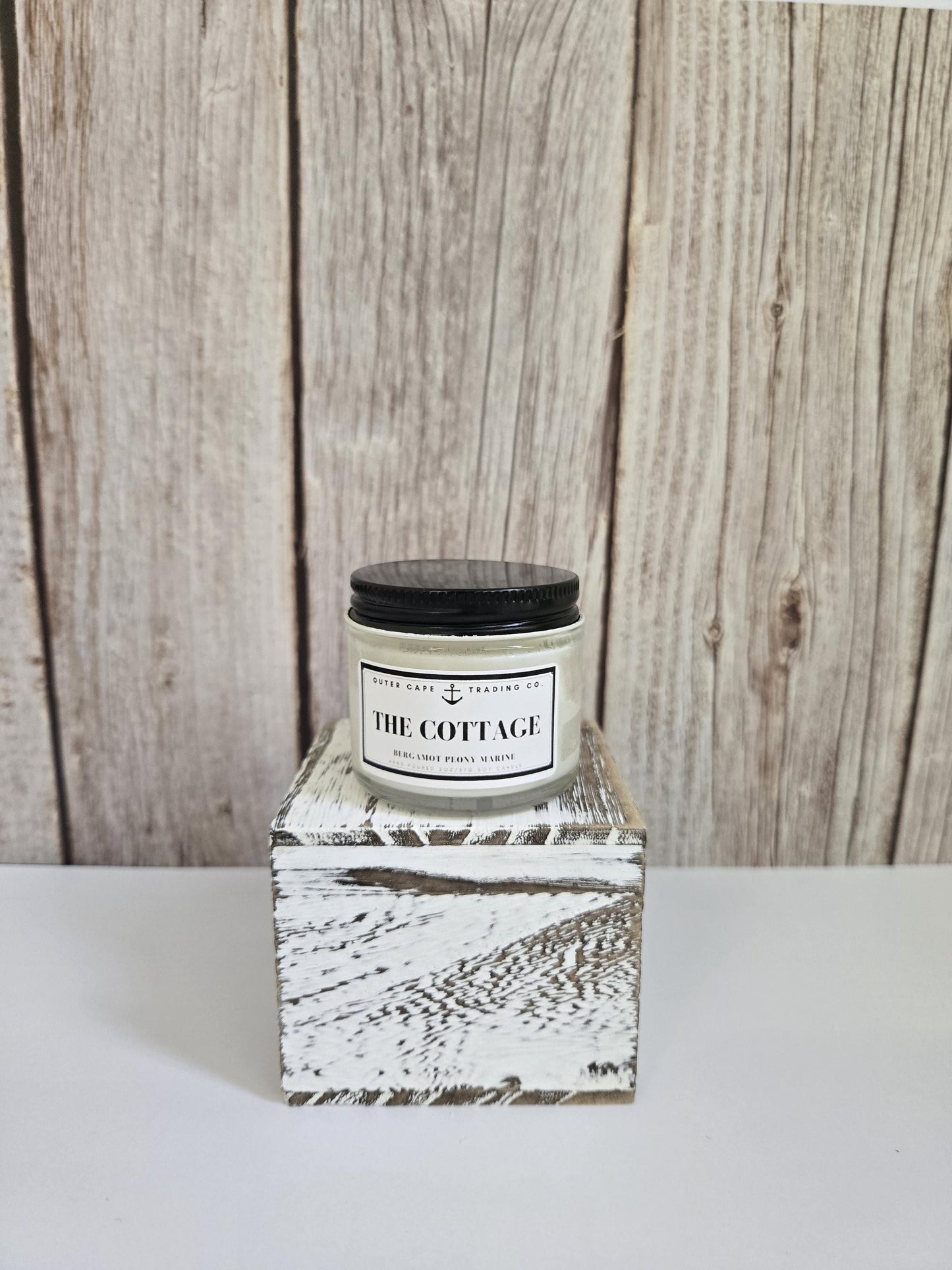 Cottage Soy Wax Candle: Crackling Wooden Wick, Bergamot & Peony