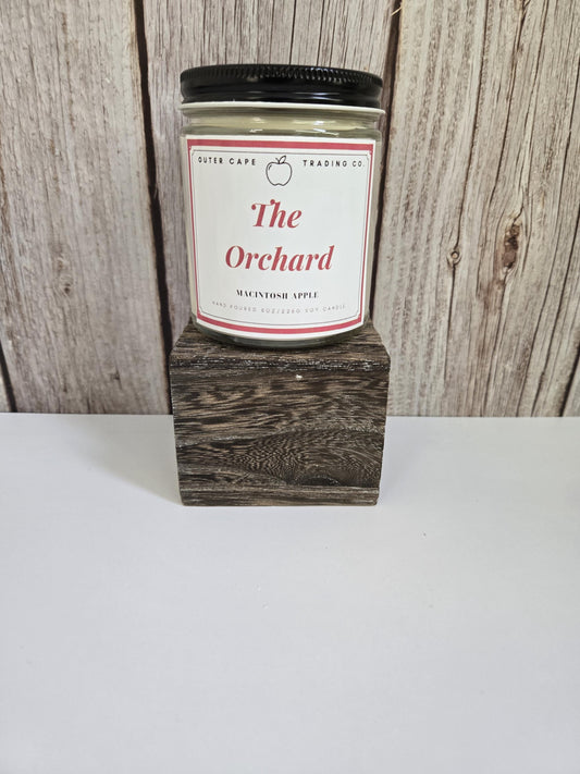The Orchard Candle: Macintosh Apple Scented Soy Wax, Crackling Wooden Wick