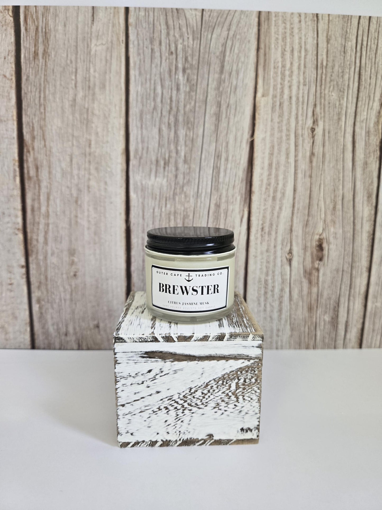 Brewster Cape Cod Soy Candle: Citrus, Jasmine & Musk - Crackling Wooden Wick