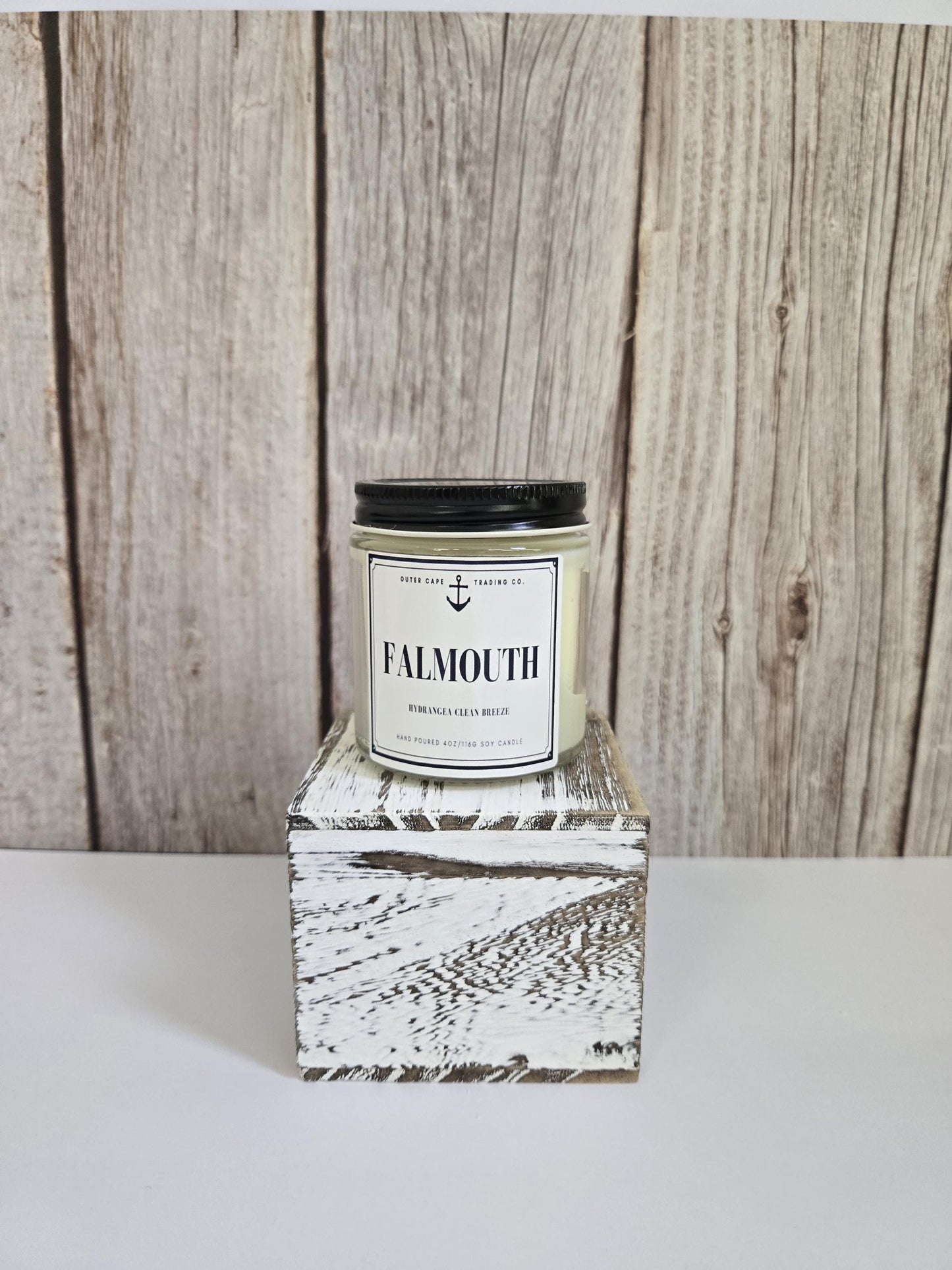 Falmouth Cape Cod Soy Candle: Wooden Wick, Hydrangea & Sea Breeze