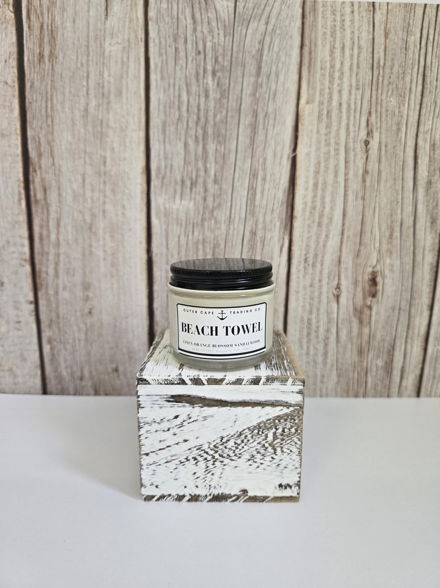 Beach Towel Scented Soy Wax Candle: Lemon, Sandalwood, Linen