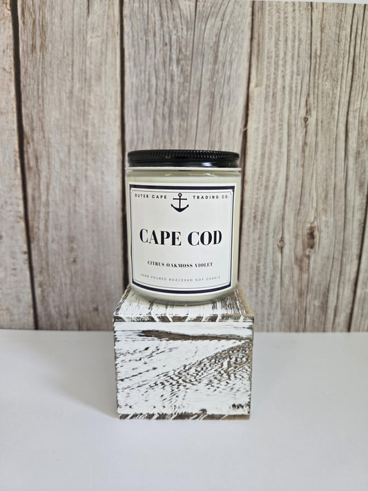Cape Cod Soy Wax Candle: Citrus, Oakmoss & Violet Scent