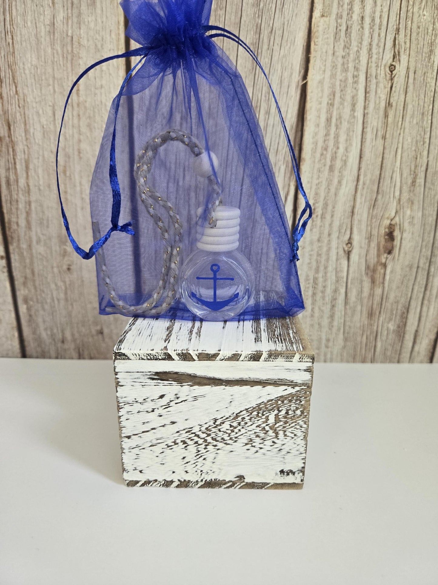 Natural Essential Oil Car Air Freshener: Long-Lasting Scent