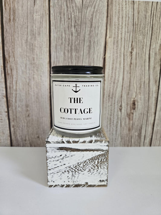 Cottage Soy Wax Candle: Crackling Wooden Wick, Bergamot & Peony