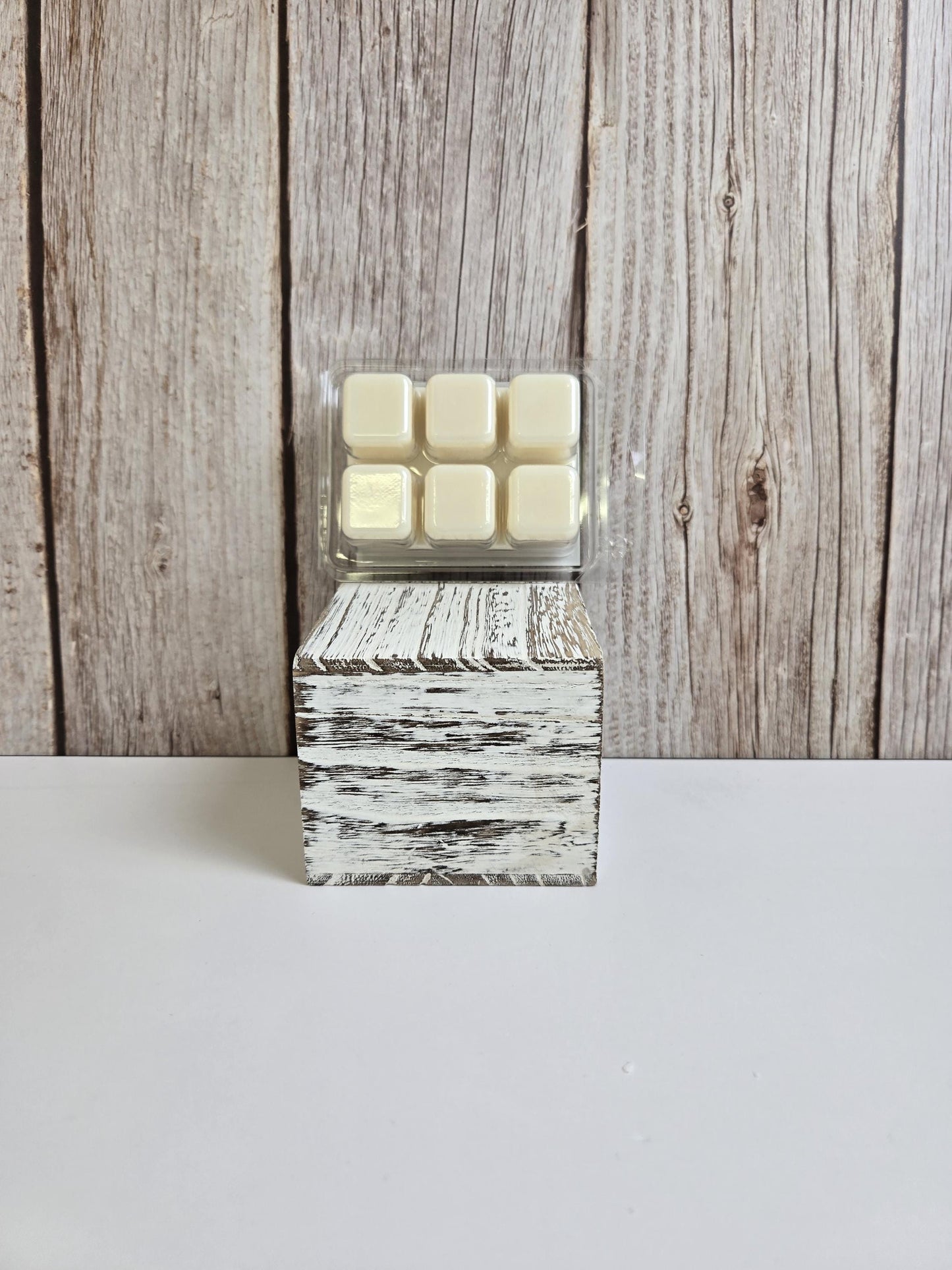 Spring Fling Soy Wax Melts, 2.5oz Wax Tarts: Mango Gardenia Peach